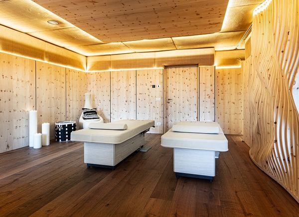 Depurarsi in vacanza in Alto Adige con il ‘’Percorso detox’’ al Dolomiti Wellness Hotel Fanes
